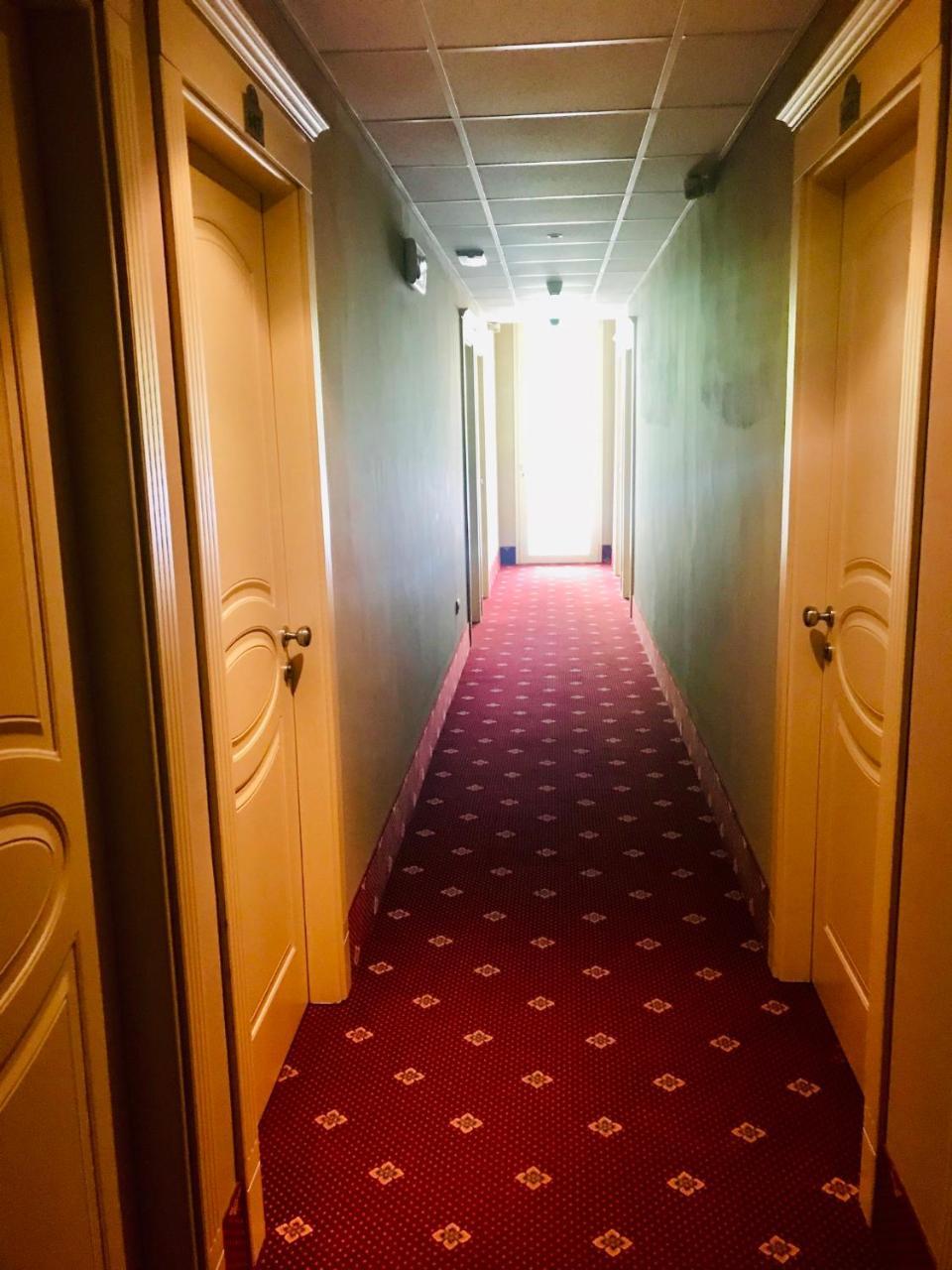 Hotel In เชเซนาติโก ภายนอก รูปภาพ